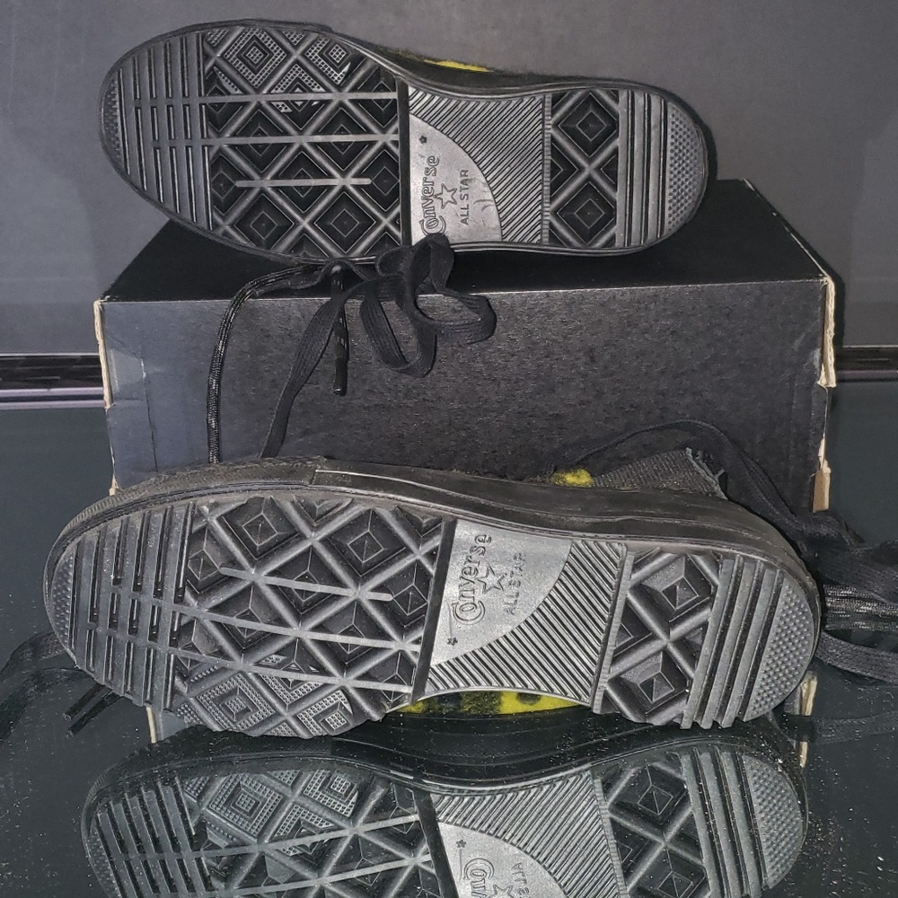 Converse - Picture 4 of 4